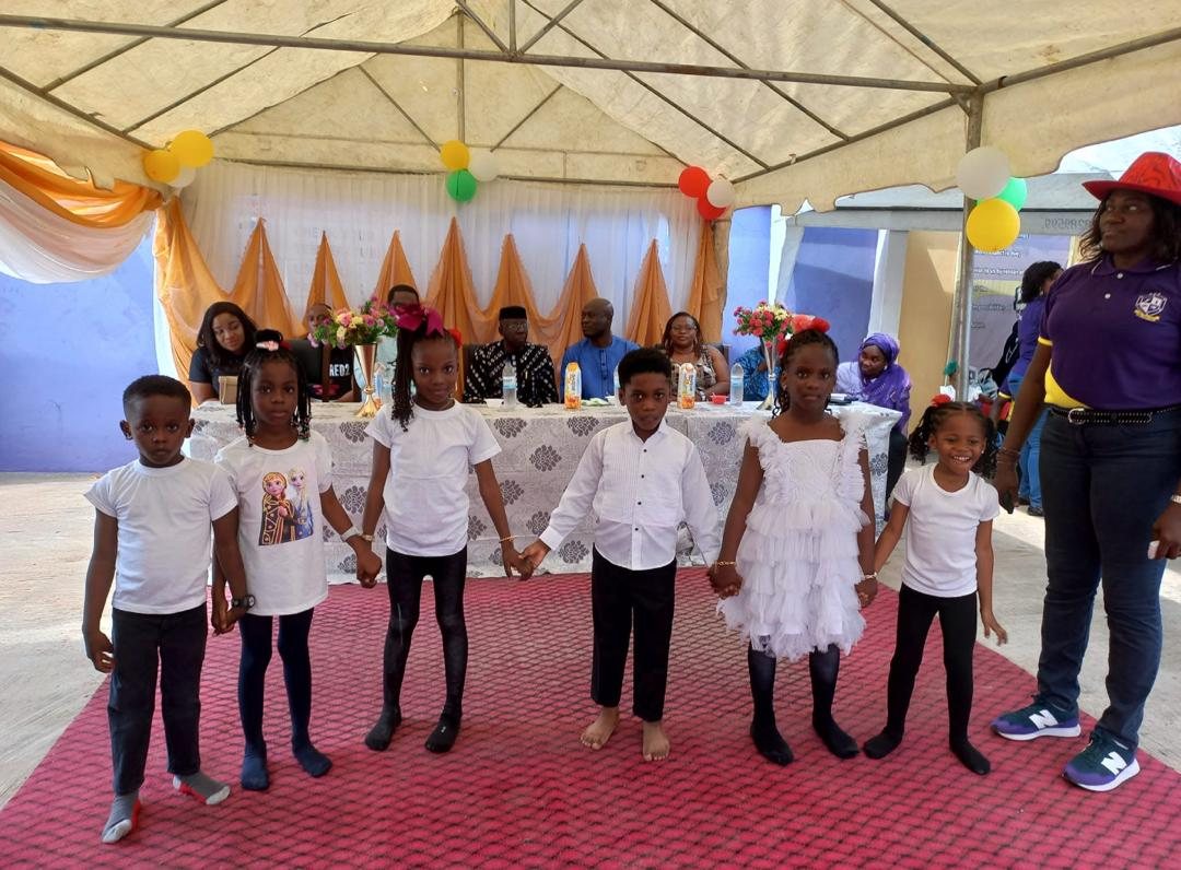 Pupils participating in practical learning